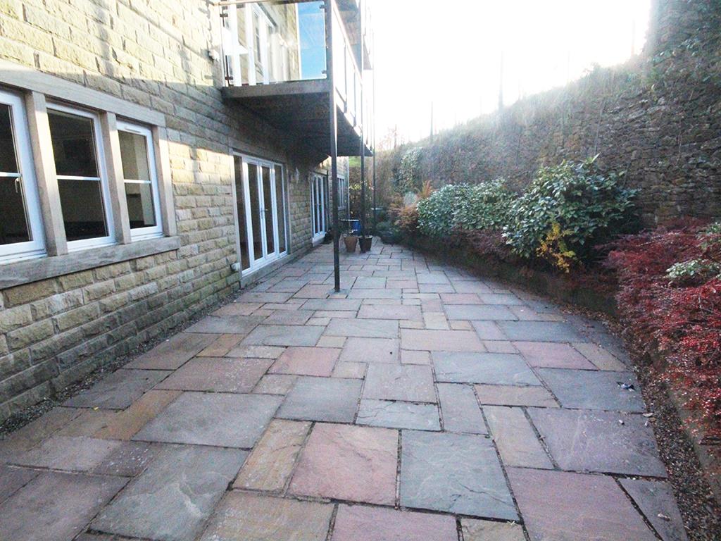 2 bedroom apartment For Sale in Foulridge, Colne - IMG_0274.jpg